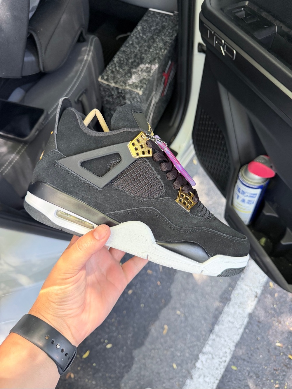 Jordan retro 4 royalty